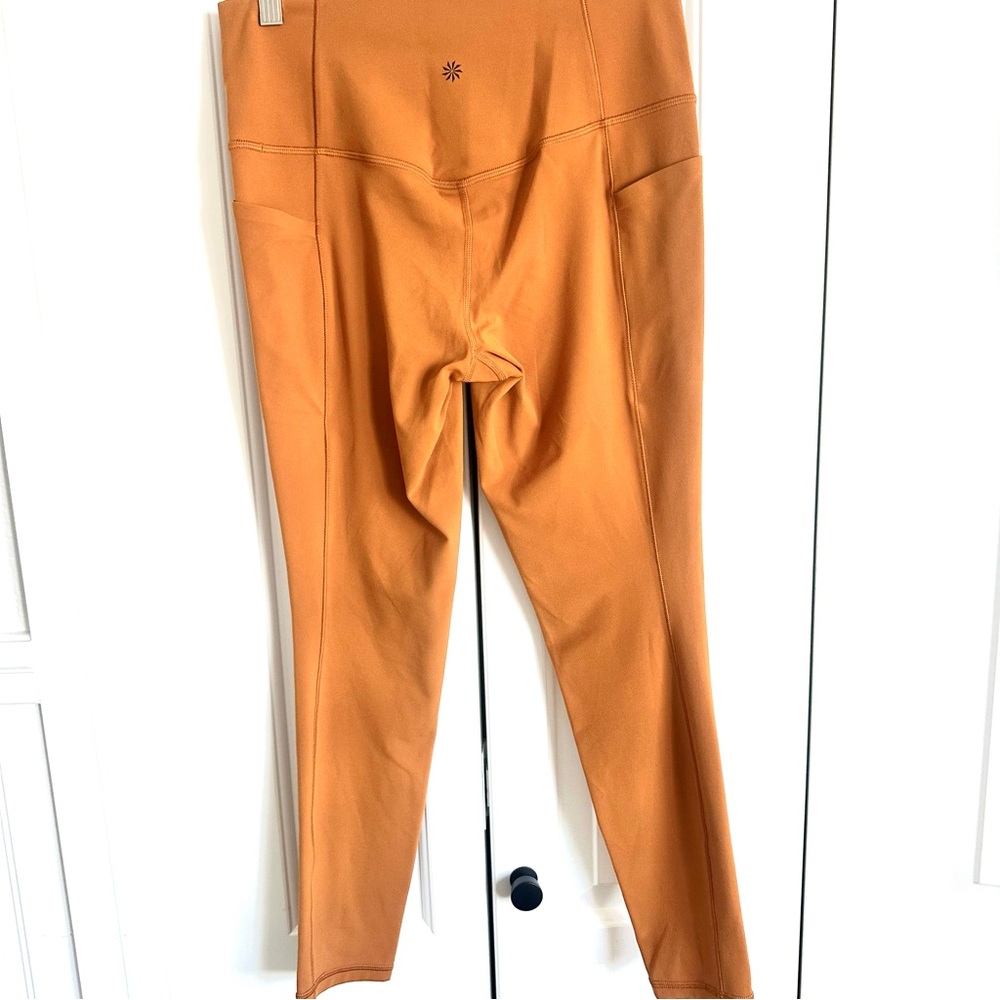 Athleta Salutation Stash Pocket Tight worn 3x Size M, Cattail Brown. - Picture 5 of 8